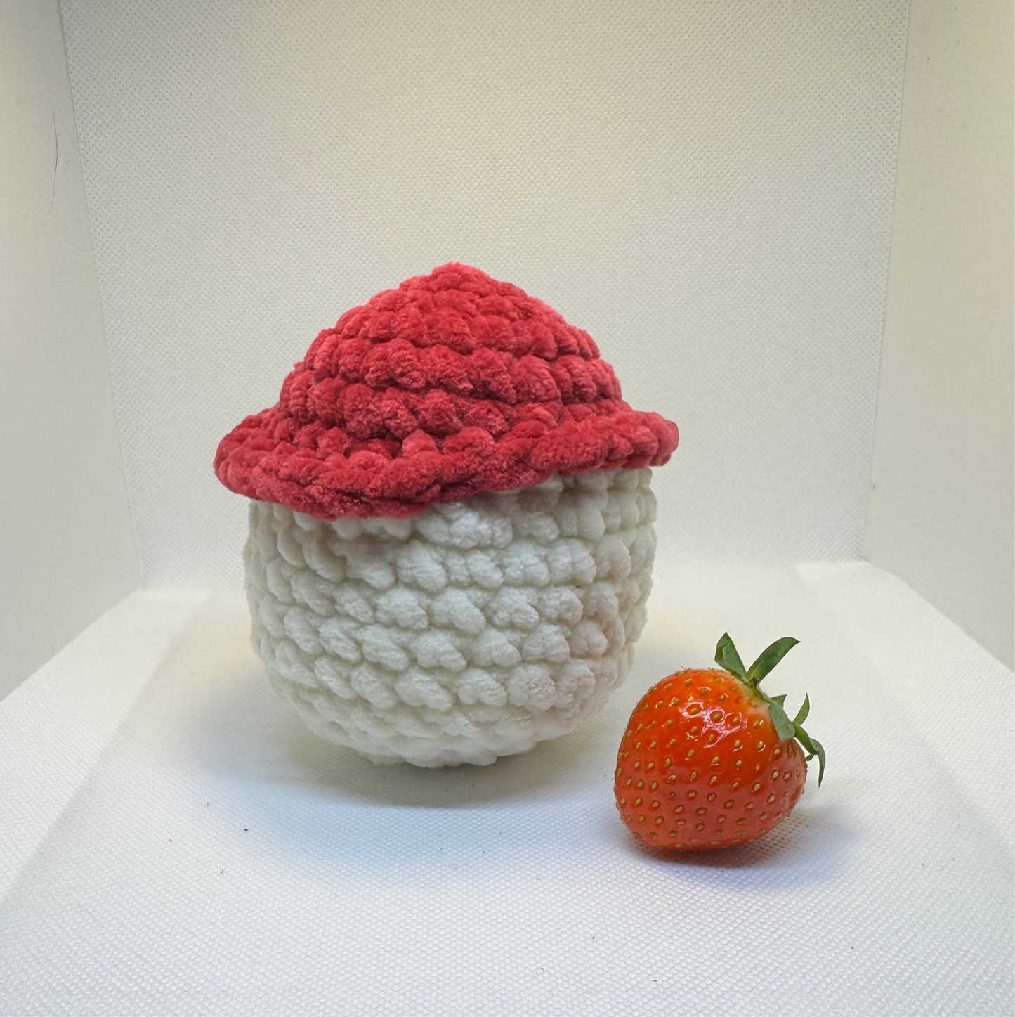 Crochet mushroom boi