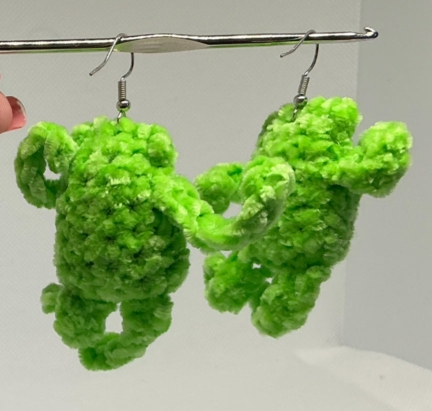 Crochet frog earrings